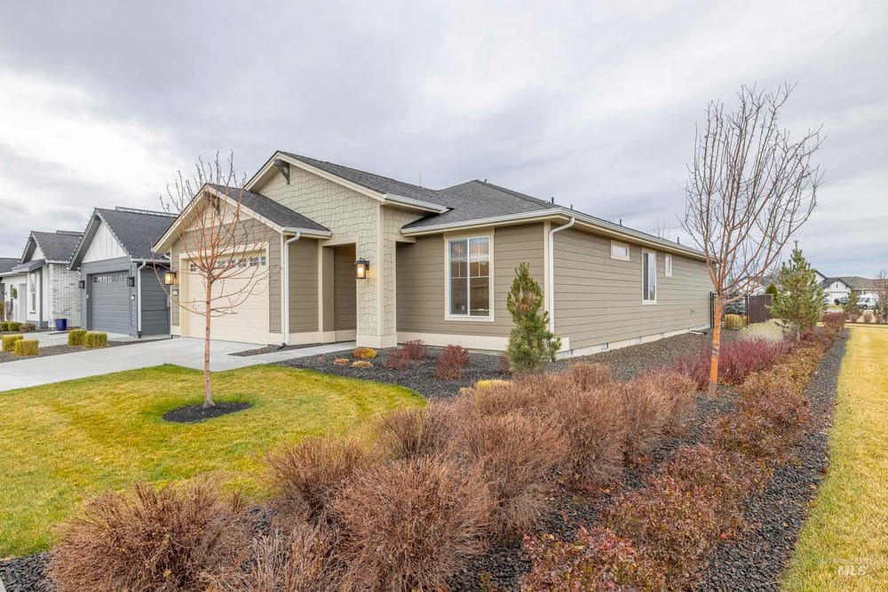 445 S Maple Grove Rd #15, Boise, ID